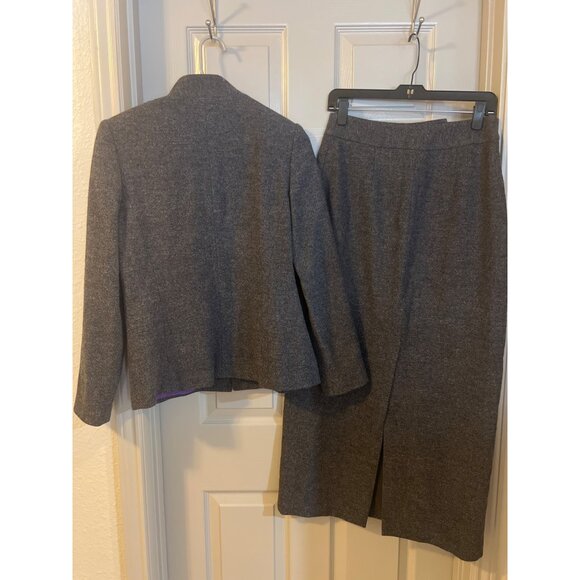 Vintage Grace Wool Blend Skirt Suit - Size 6 Jacket / Size 8 Midi Skirt -classic - Picture 4 of 16